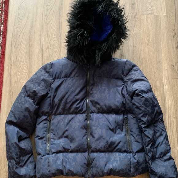 GAP blue camouflage puffer coat - Picture 4 of 4